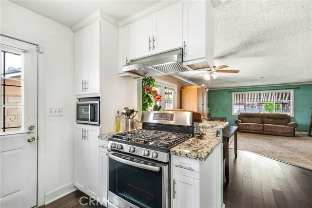 Detail Gallery Image 15 of 37 For 1130 N 13th Ave, Upland,  CA 91786 - 4 Beds | 2 Baths