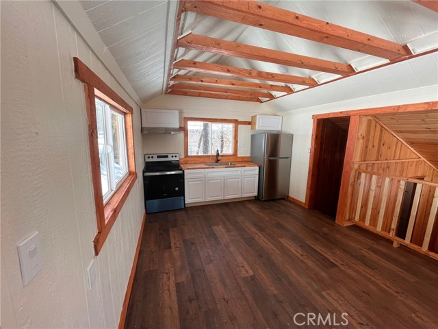 Detail Gallery Image 10 of 28 For 875 Virginia Ct, Lake Arrowhead,  CA 92352 - 1 Beds | 1 Baths