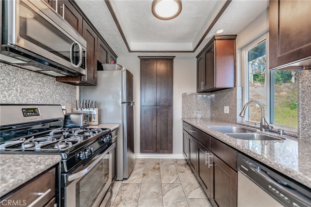 B27b9516 7873 4c87 Aa9e 6001ec5d2201