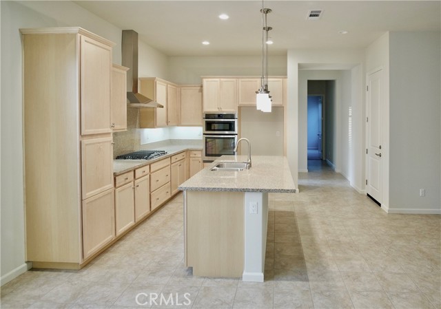 Detail Gallery Image 3 of 16 For 3368 Calle Luna Nueva, Brea,  CA 92823 - 2 Beds | 2 Baths