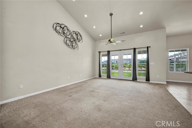Detail Gallery Image 10 of 38 For 18695 Horseshoe Rd, Hidden Valley Lake,  CA 95467 - 3 Beds | 2/1 Baths