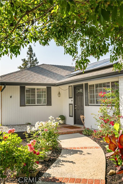 419 Marcia Street, Redlands CA: https://media.crmls.org/medias/b27c7705-a8a1-4f6f-a519-b94532ff6c5b.jpg