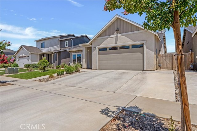 2454 W Mallard Lane, Hanford CA: https://media.crmls.org/medias/b27c97fd-a791-4ce4-bc11-646ce5f4ab8e.jpg