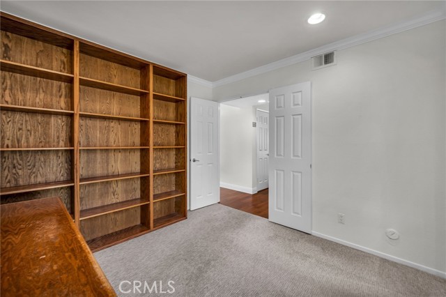 335 Sprucewood Avenue, Oak Park CA: https://media.crmls.org/medias/b27d032b-3818-48c9-8398-5983531f51fe.jpg