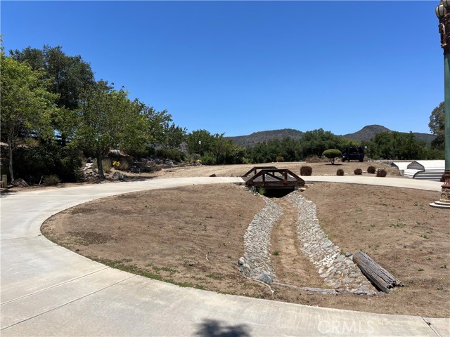 Image 17 of 23 For 23725 Carancho Rd