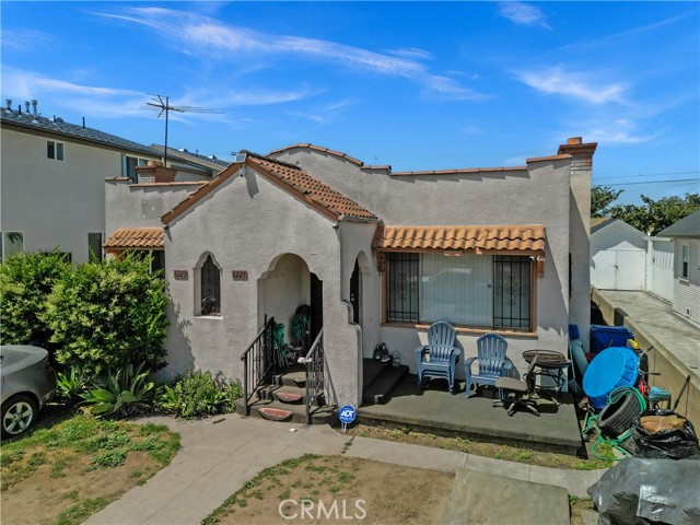 Detail Gallery Image 6 of 14 For 4227 Walton Ave, Los Angeles,  CA 90037 - – Beds | – Baths