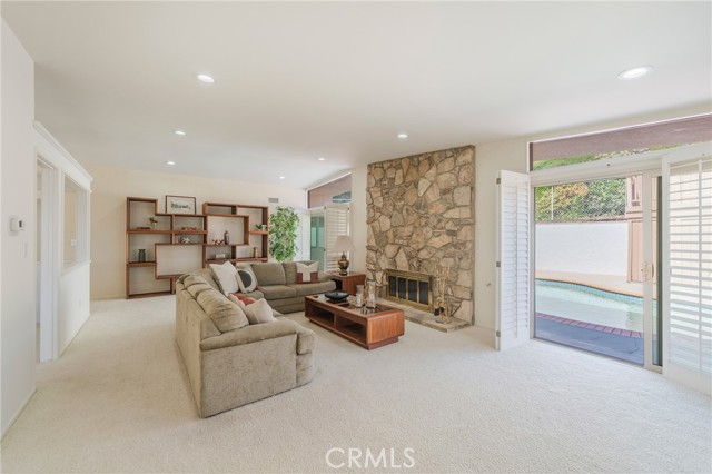27659 Flaming Arrow Drive, Rancho Palos Verdes CA: https://media.crmls.org/medias/b27e1788-ae5b-4444-a5dc-fd220bfc9077.jpg