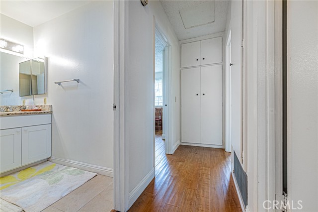 Detail Gallery Image 28 of 44 For 559 Traverse, Costa Mesa,  CA 92626 - 3 Beds | 2 Baths