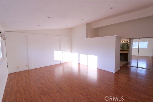 Detail Gallery Image 12 of 18 For 15241 Touraine Way, Irvine,  CA 92604 - 4 Beds | 2/1 Baths