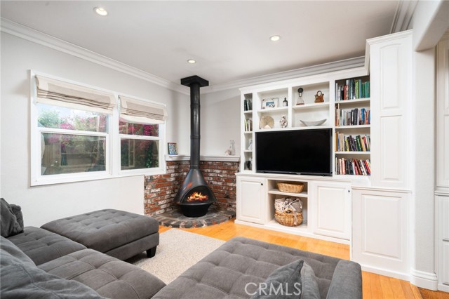 Detail Gallery Image 14 of 47 For 1219 Winston Ct, Upland,  CA 91786 - 4 Beds | 2 Baths