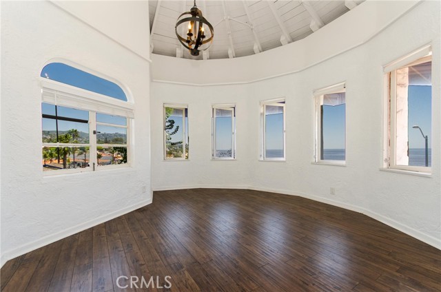 Detail Gallery Image 3 of 25 For 212 N Coast Hwy #6,  Laguna Beach,  CA 92651 - 1 Beds | 1 Baths