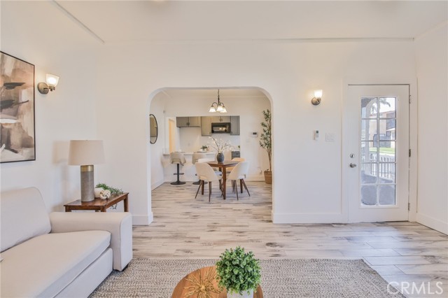 Detail Gallery Image 10 of 39 For 8110 S Denker, Los Angeles,  CA 90047 - 2 Beds | 2 Baths