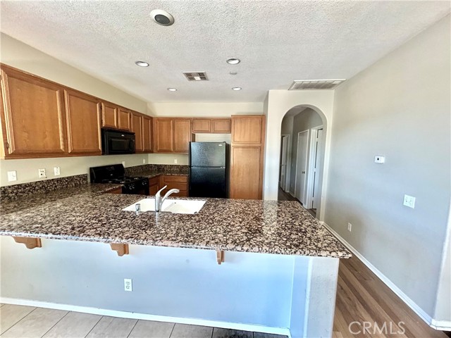 Detail Gallery Image 9 of 11 For 3329 Wind Chime, Perris,  CA 92571 - 2 Beds | 2 Baths