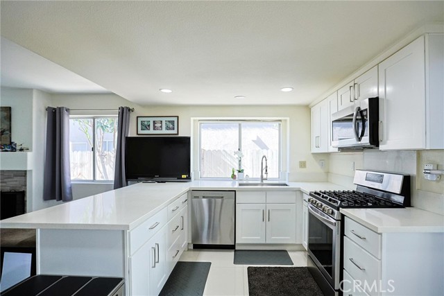 Detail Gallery Image 11 of 33 For 13079 Winterpark, Riverside,  CA 92503 - 3 Beds | 2/1 Baths
