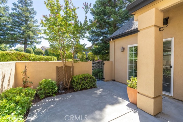 Detail Gallery Image 6 of 37 For 129 Benson Ter, Chico,  CA 95928 - 2 Beds | 2 Baths