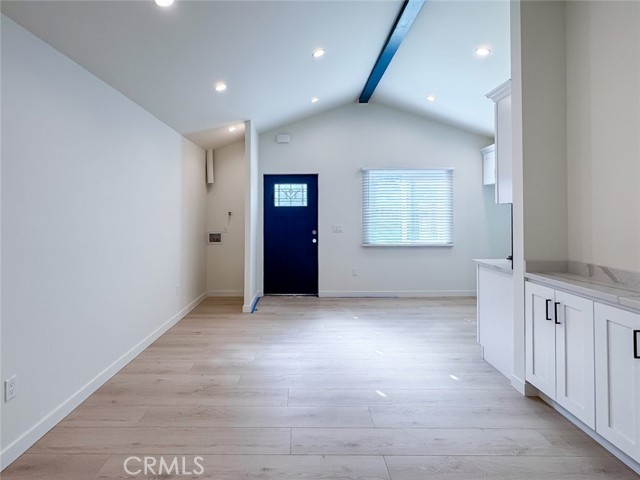 7864 Clearfield Avenue, Panorama City CA: https://media.crmls.org/medias/b2809652-97ae-4896-8b9f-0e79b6717595.jpg