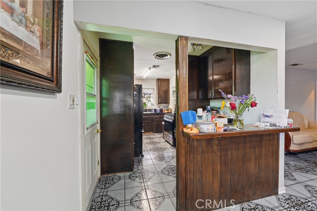 Detail Gallery Image 9 of 50 For 14276 Aztec St, Sylmar,  CA 91342 - 5 Beds | 4 Baths