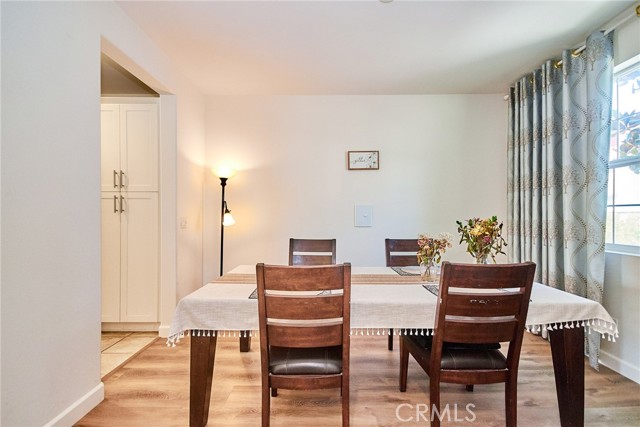 Detail Gallery Image 5 of 37 For 6914 Old Mill Ave, Chino,  CA 91710 - 4 Beds | 3 Baths