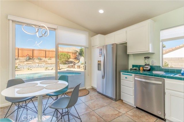 Image 9 of 21 For 65548 Avenida Barona