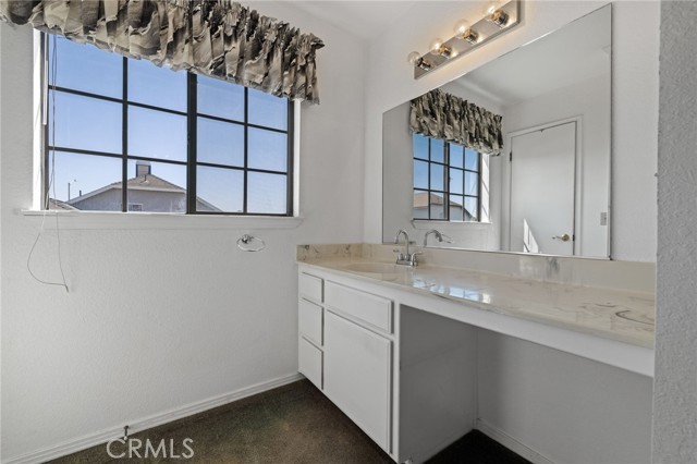 1434 Swallow Court, Santa Maria CA: https://media.crmls.org/medias/b2831ba6-736d-4c73-a153-b7e4d277f02b.jpg