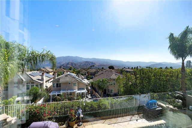 5530 Van Gogh Way, Yorba Linda CA: https://media.crmls.org/medias/b28349b0-86c1-4a81-a144-5ed5c14720b0.jpg