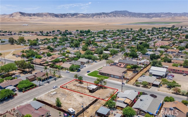 613 S Union Avenue, Avenal CA: https://media.crmls.org/medias/b2843cef-a6c7-4986-bb21-5f3703081403.jpg
