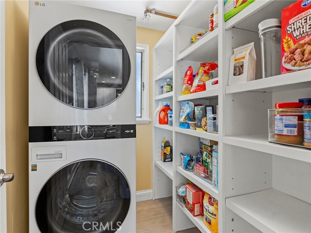 3828 2nd Avenue, La Crescenta CA: https://media.crmls.org/medias/b28451b7-3e72-4c72-8606-43afa49cc0ed.jpg
