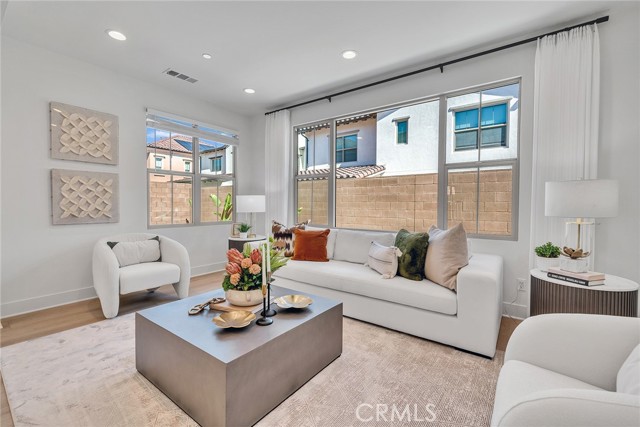 162 Somera, Irvine CA: https://media.crmls.org/medias/b2849cc1-7fe3-4cf2-893e-d4a74144c0ab.jpg