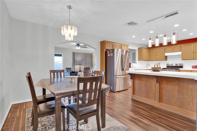 Detail Gallery Image 7 of 47 For 12887 Sholic, Apple Valley,  CA 92308 - 3 Beds | 2/1 Baths