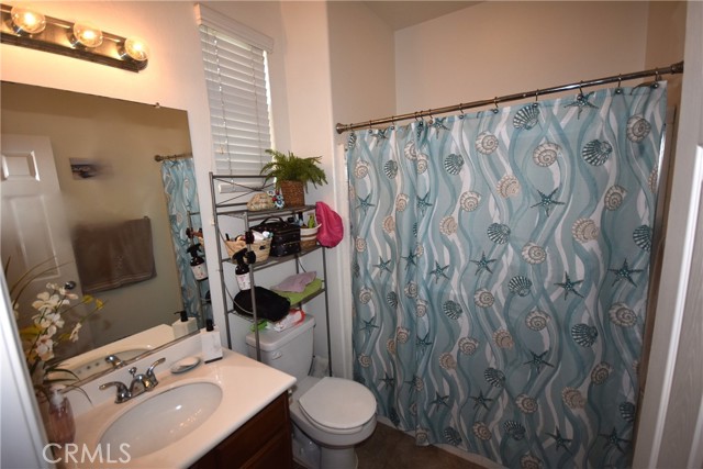 1886 Mount Verdugo Lane, Perris CA: https://media.crmls.org/medias/b2858db9-d6fd-47d0-a4ba-966eda78743f.jpg