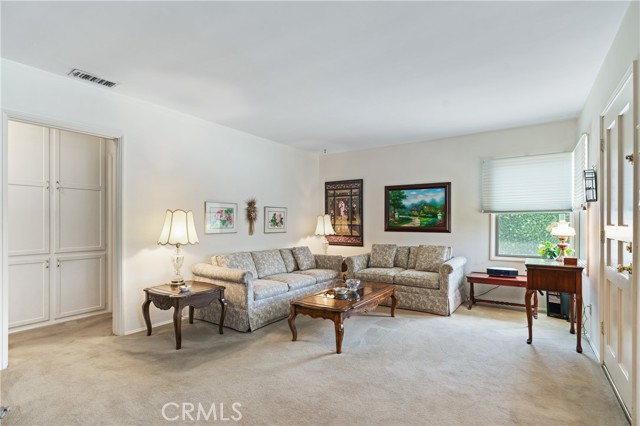 10234 McVine Avenue photo 4