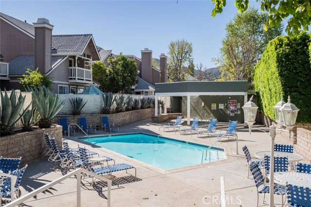 Detail Gallery Image 24 of 24 For 1878 Rory Ln #6,  Simi Valley,  CA 93063 - 2 Beds | 2/1 Baths