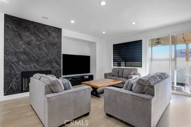 Detail Gallery Image 3 of 47 For 43955 Campo Pl, Indio,  CA 92203 - 6 Beds | 2/1 Baths