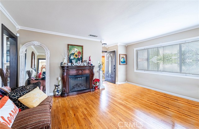 Image 12 of 53 For 5263 Deeboyar Avenue