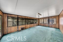 https://media.crmls.org/medias/b287c98b-eb7a-4e80-bd49-3fb13c09d8de.jpg?preset=X-Large