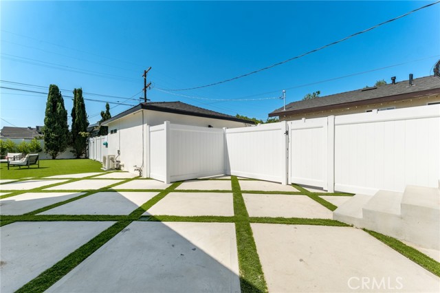 Detail Gallery Image 21 of 21 For 11912 Elkwood St, North Hollywood,  CA 91605 - – Beds | – Baths