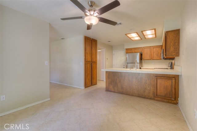 Detail Gallery Image 11 of 51 For 2725 Stonecreek Dr, Sacramento,  CA 95833 - 3 Beds | 2/1 Baths