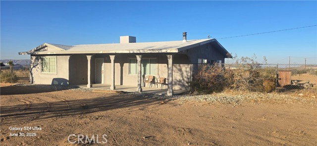 121 Old Woman Springs Road, Yucca Valley CA: https://media.crmls.org/medias/b28a1ddd-bc94-40fe-af07-d51b1c0e0624.jpg