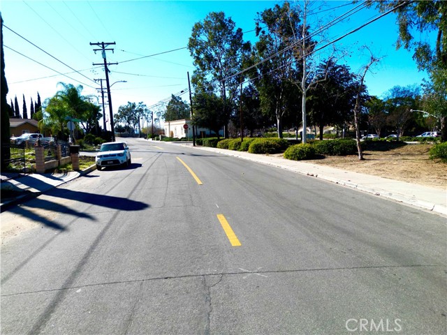 Detail Gallery Image 8 of 9 For 28967 Greenspot, Highland,  CA 92346 - – Beds | – Baths