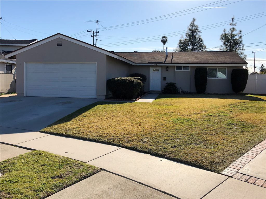 Image 2 for 12624 Renville St, Lakewood, CA 90715