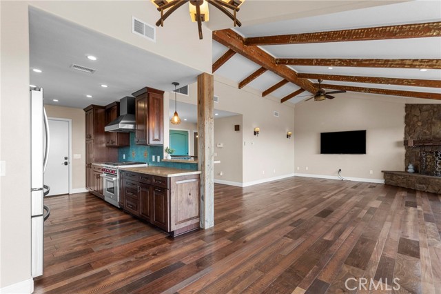 8525 Calle Carabe, Rancho Cucamonga CA: https://media.crmls.org/medias/b28d32d2-f4b9-4b09-834a-908786fc6784.jpg