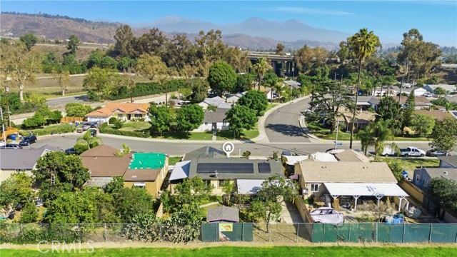 665 Hennipen, Pomona CA: https://media.crmls.org/medias/b28d5303-f337-41e7-80d6-8e5a2ea40a44.jpg