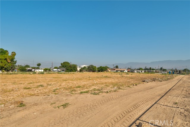 0 E 5th Street, San Bernardino CA: https://media.crmls.org/medias/b28dc0f7-8b5e-48d2-bb00-1813cbfbe776.jpg