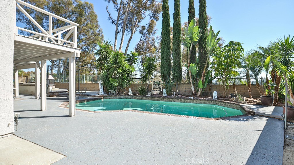 MLS #OC25233956 image #35