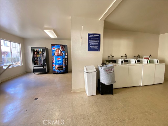 Detail Gallery Image 28 of 37 For 5515 Canoga Ave #115,  Woodland Hills,  CA 91367 - 1 Beds | 1 Baths