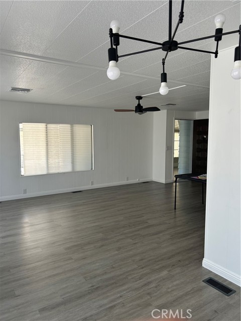 Detail Gallery Image 6 of 9 For 840 E Foothill Bld #144,  Azusa,  CA 91702 - 2 Beds | 2 Baths