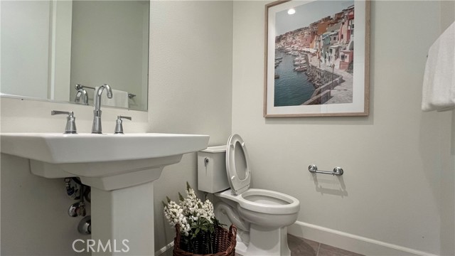 80 Quill, Irvine CA: https://media.crmls.org/medias/b28e7a91-dba3-4f27-bd21-5a4fb0960cb7.jpg
