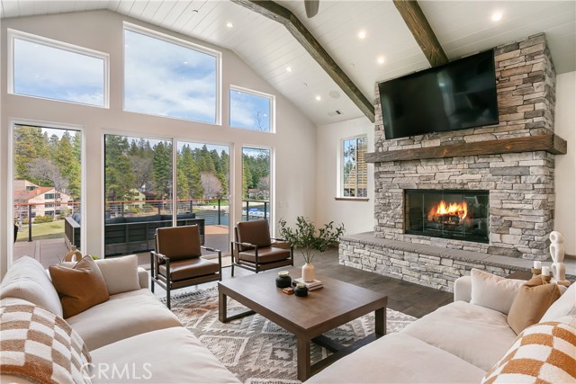 Detail Gallery Image 7 of 53 For 27615 Meadow Bay Dr, Lake Arrowhead,  CA 92352 - 7 Beds | 8/1 Baths