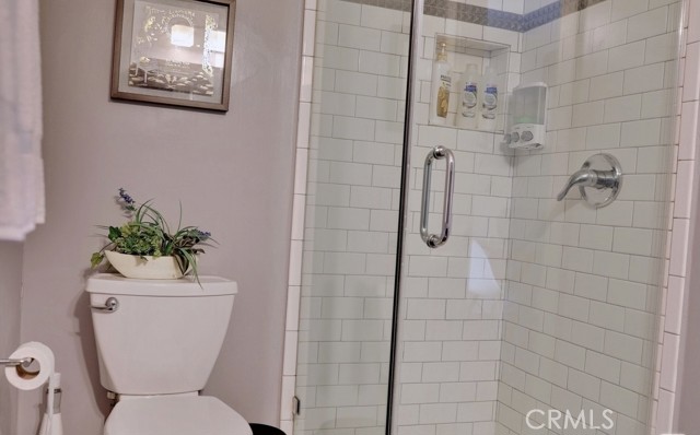 Detail Gallery Image 16 of 21 For 5150 Romaine St, Los Angeles,  CA 90029 - 3 Beds | 2 Baths