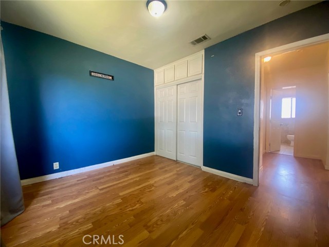 Detail Gallery Image 12 of 17 For 10118 Laurel Canyon Bld, Pacoima,  CA 91331 - 3 Beds | 1 Baths